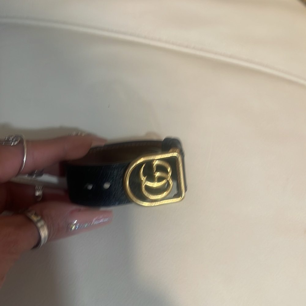 Selling men’s authentic Gucci cuff bracelet. Great condition - Picture 2 of 4
